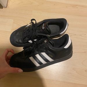 Black adidas samba
